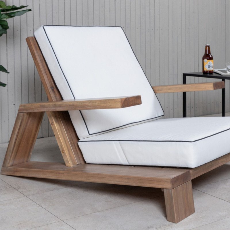 Fauteuil design extérieur en bois massif avec coussin PHUKET