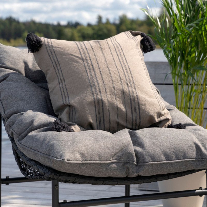 Salon de jardin moderne avec coussins gris MARVAO