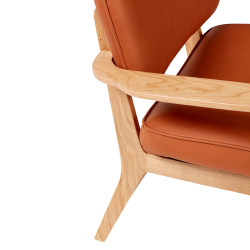 Fauteuil rétro en bois certifié et simili cuir marron JAKAIO