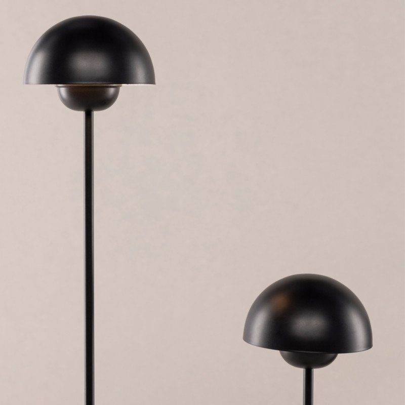 Lampe en métal noir LIKYO