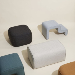 Pouf design en tissu gris WAVYA : Pour un Intérieur Unique et Original