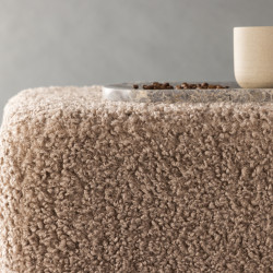 Pouf en tissu bouclé marron style contemporain AUGUSTIN